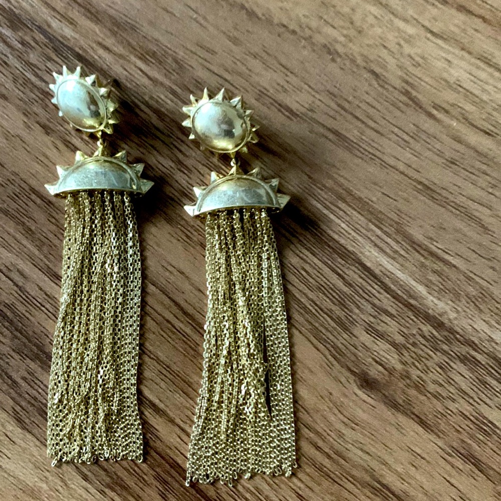 Kendra Scott drop earrings